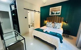 39 Villa Med - Ballito Getaway